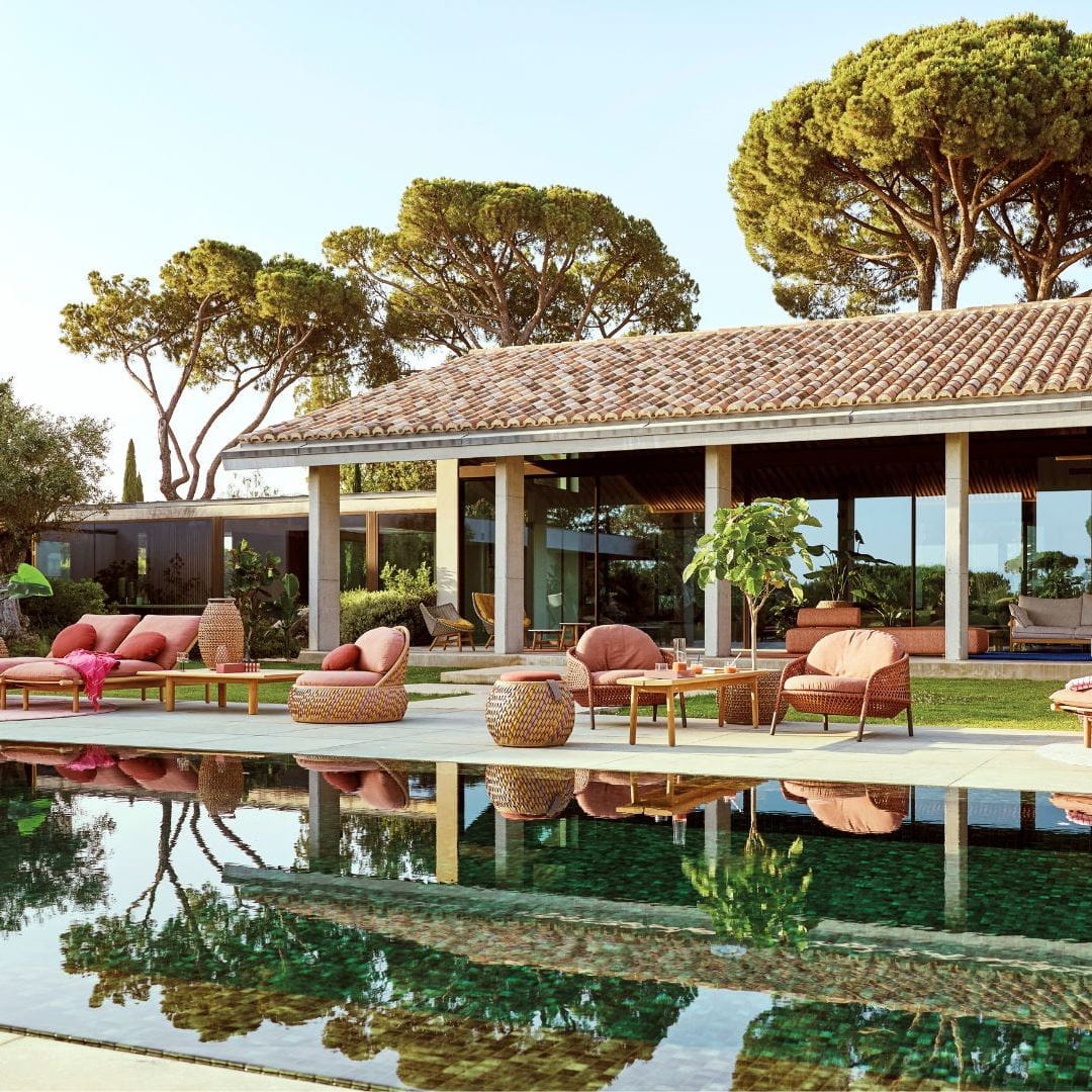 How to Use Bold Color and Form for Resort-Inspired Poolside Design