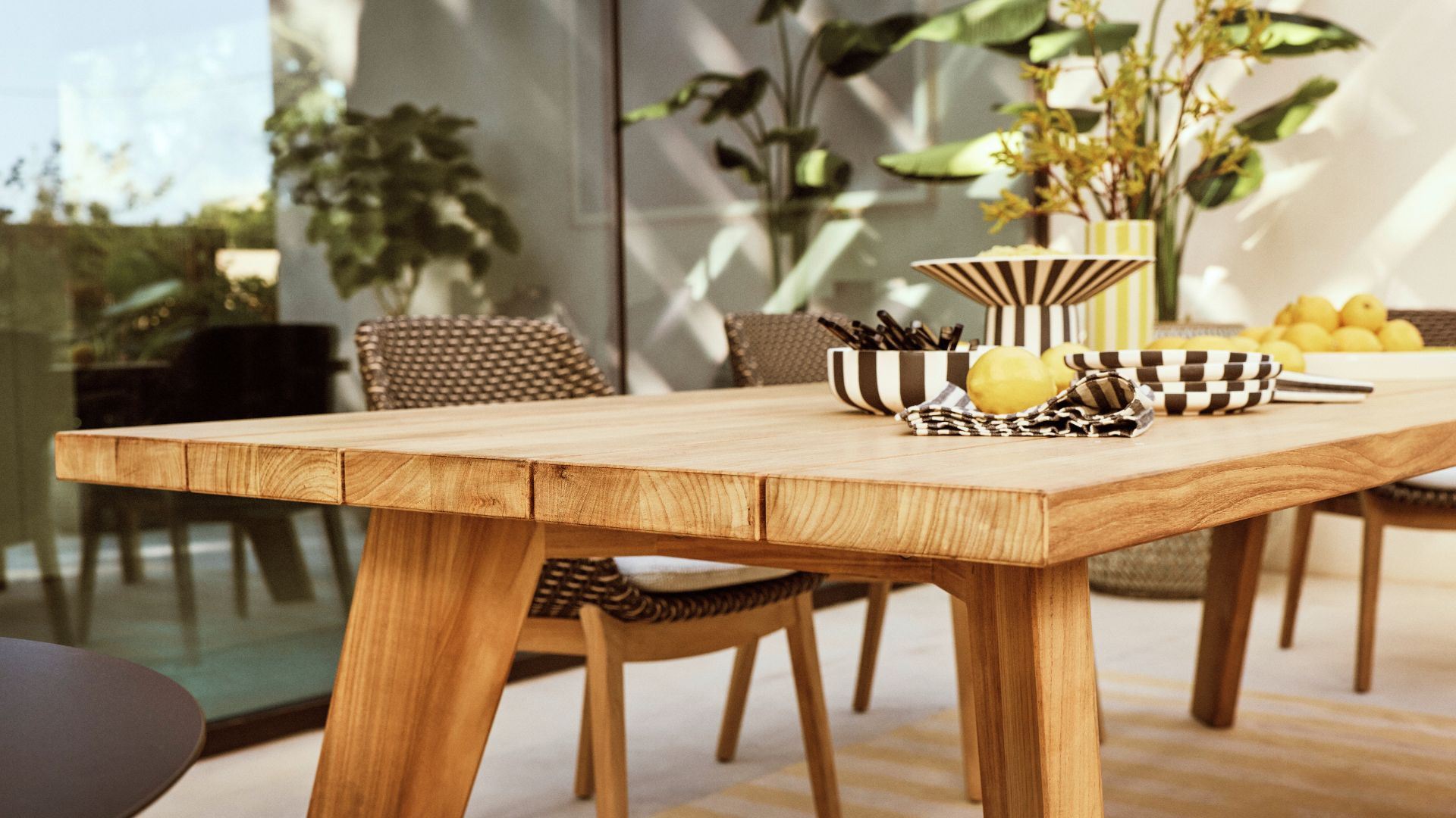 DEDON Outdoor Dining Furniture Collections