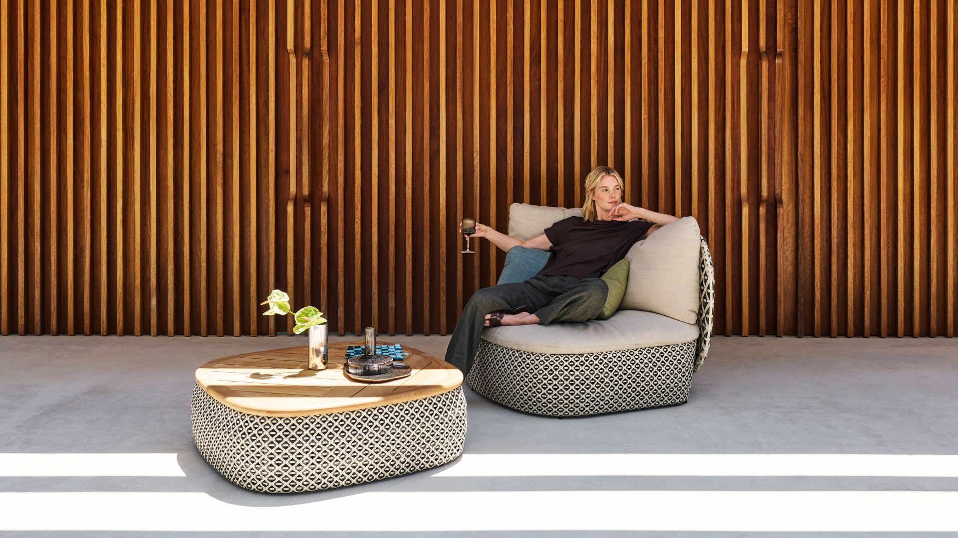 DEDON MDEAR Luxury Outdoor Furniture