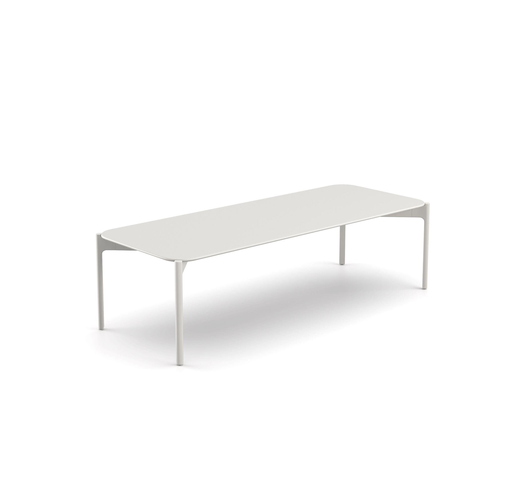 DEDON | IZON | Coffee table