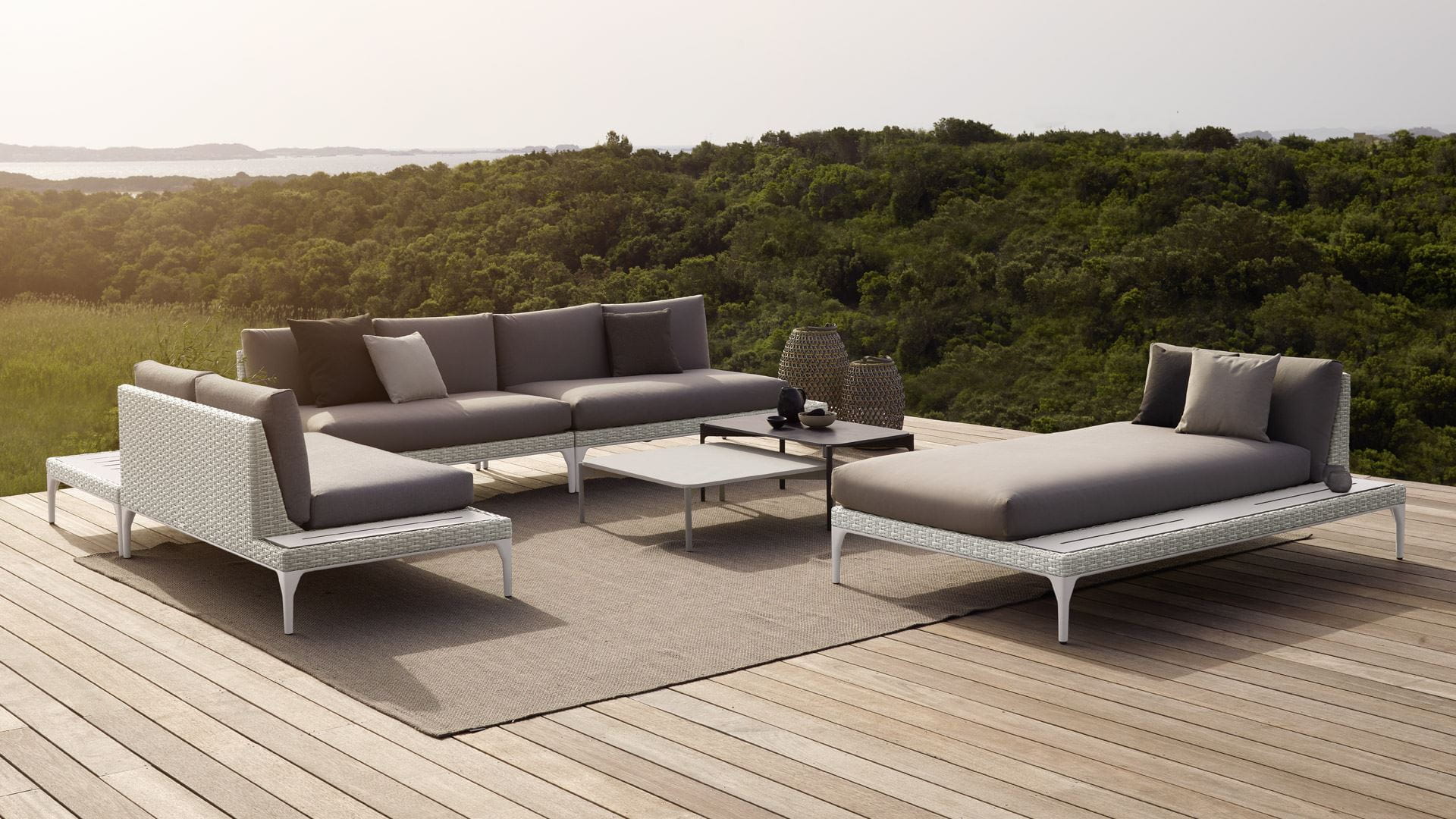 DEDON IZON Coffee table