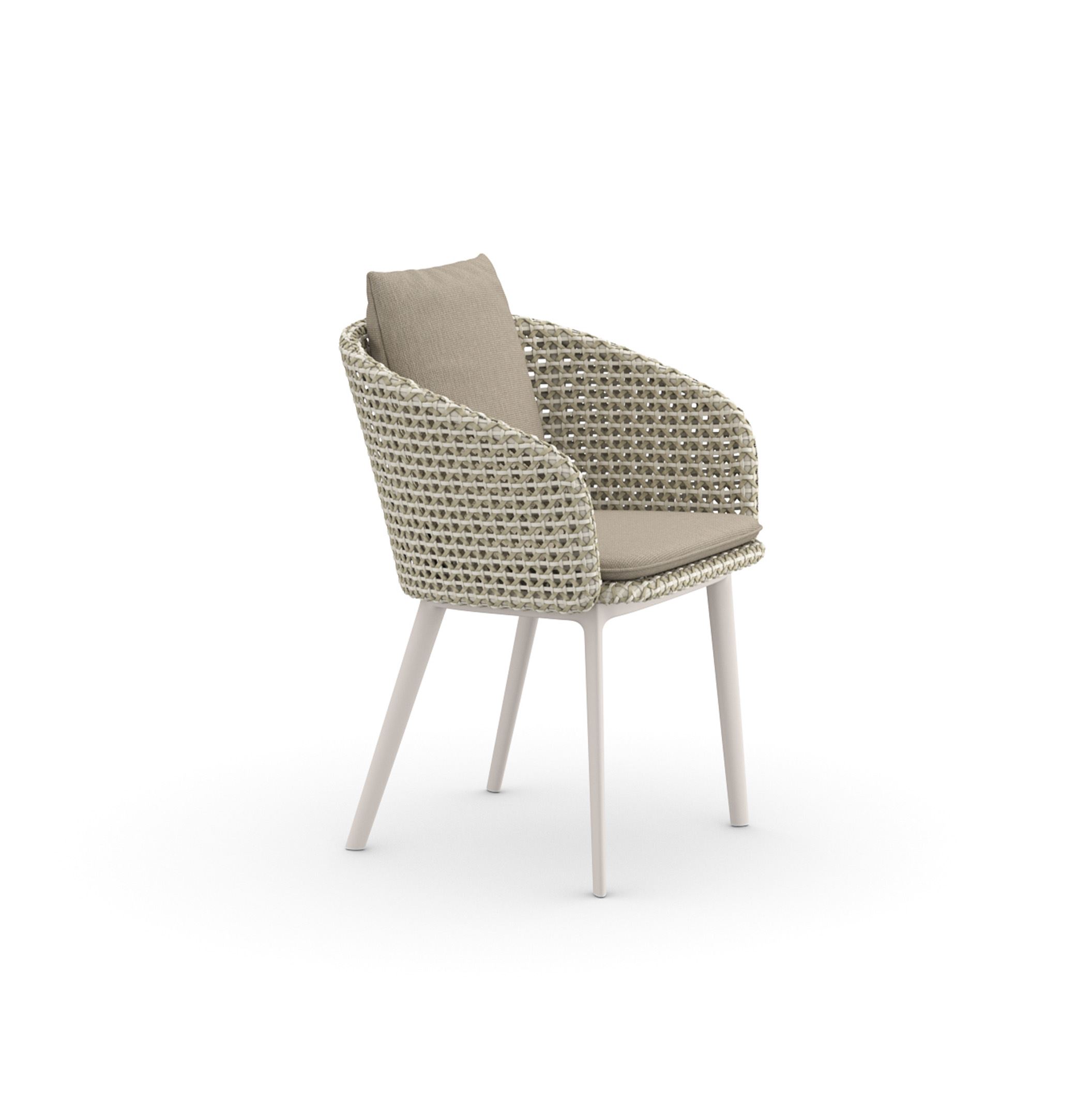 DEDON MBRACE ALU Armlehnstuhl sea salt lipari