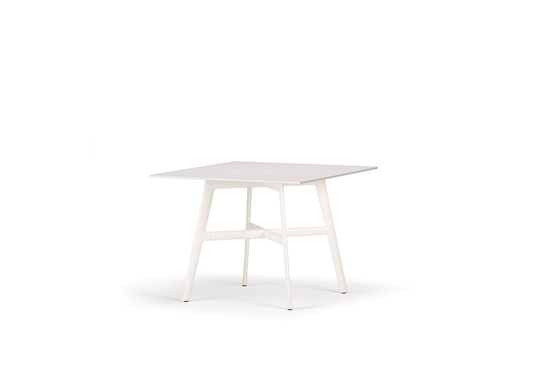 DEDON SEAX Dining table