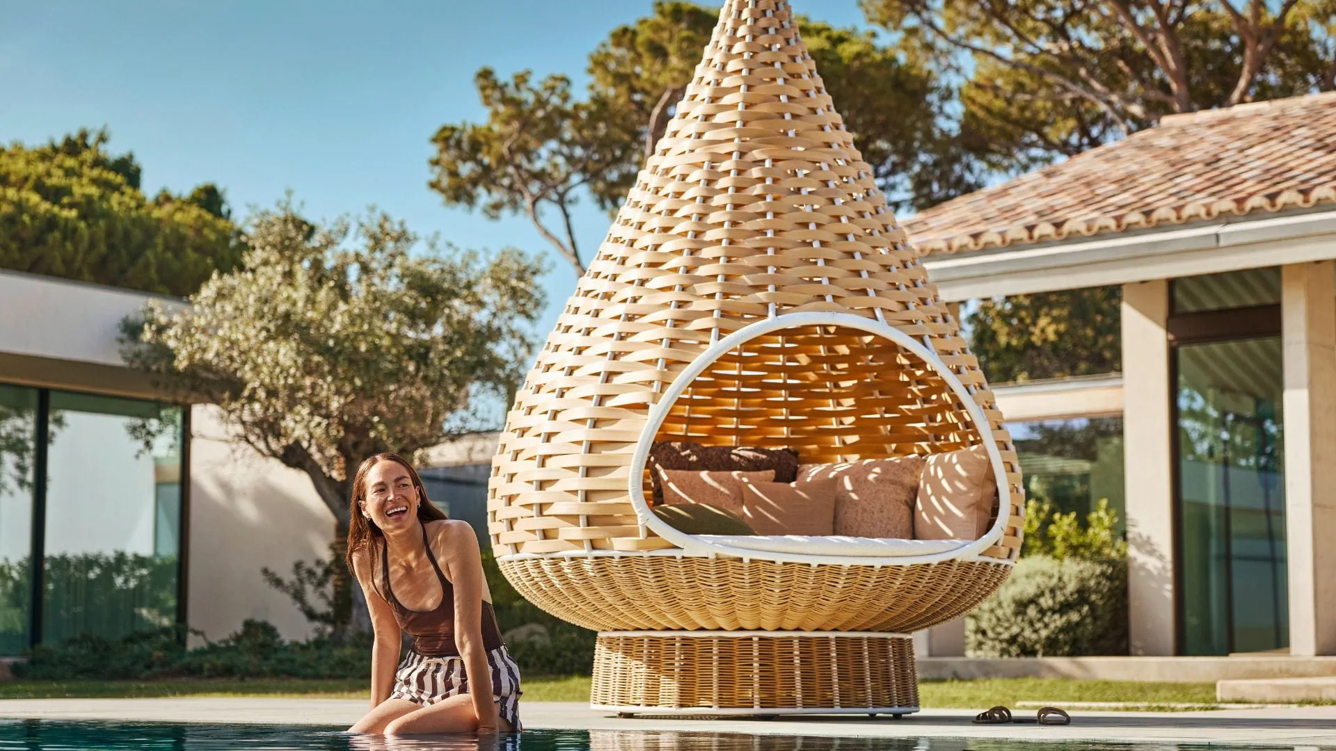 DEDON NESTREST Collection